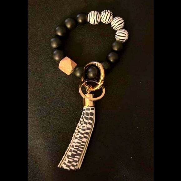 Brand New Keychain Bracelet - Picture 1 of 1